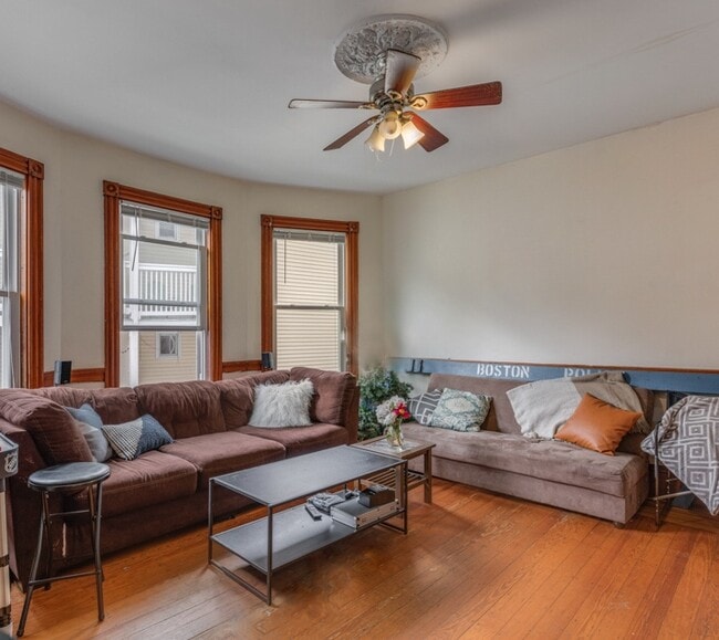 Photo - 121 Calumet St Unit #2