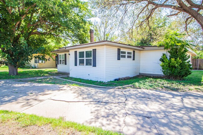 Photo - 3721 31st St