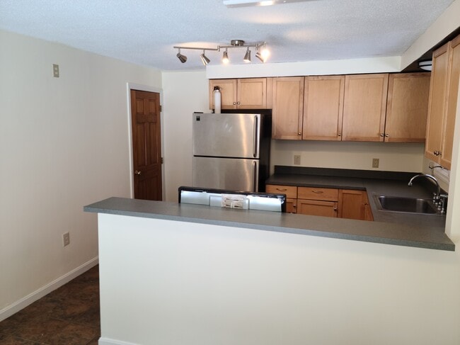 Photo - 80 Desert Rd