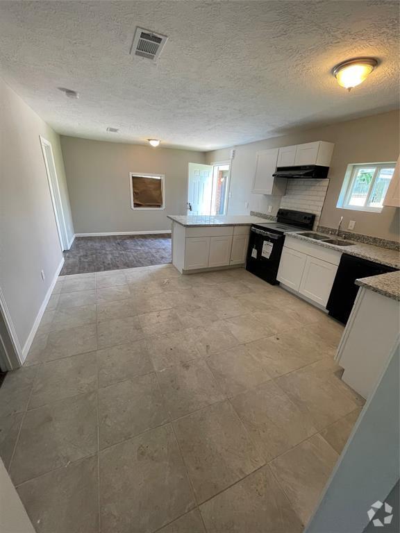 Building Photo - 5006 Ridgeway Dr Rental