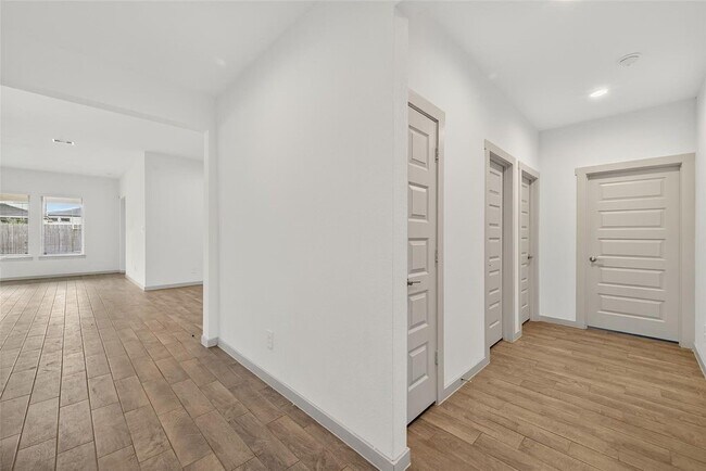 Photo - 29215 Pikes Peak Dr