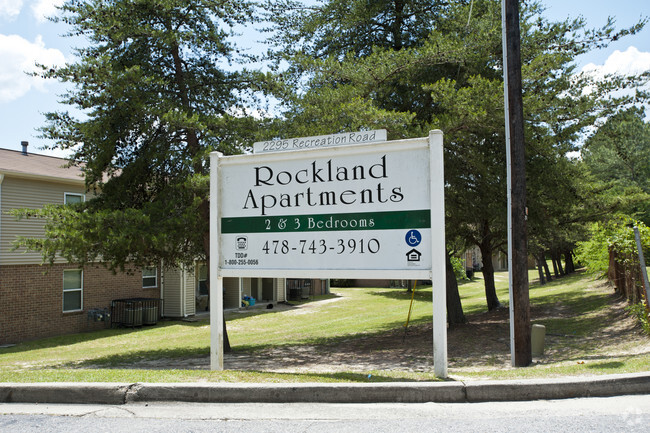 Rockland Apartments - Rockland Apartments