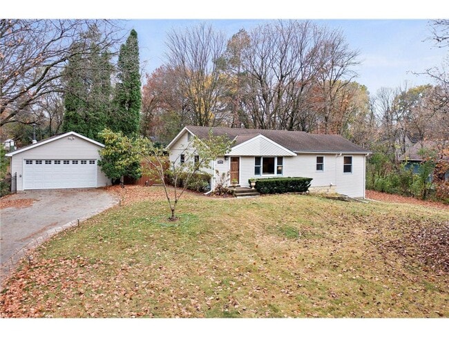 Photo - 15803 Sunset Rd