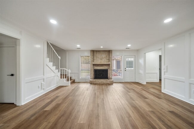 Photo - 3518 Cave Springs Dr