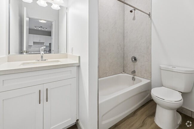 2 chambres, 1 salle de bain - Salle de bain - The Westlaw