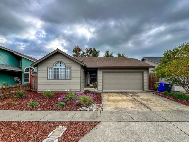 Building Photo - Charming Single-Level Three-Bedroom Napa Home