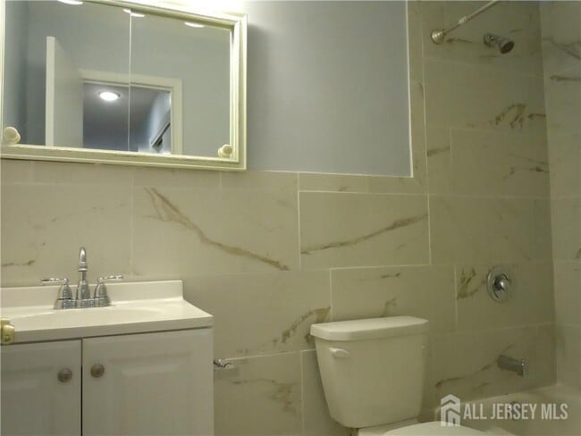 Building Photo - 3 Quincy Cir