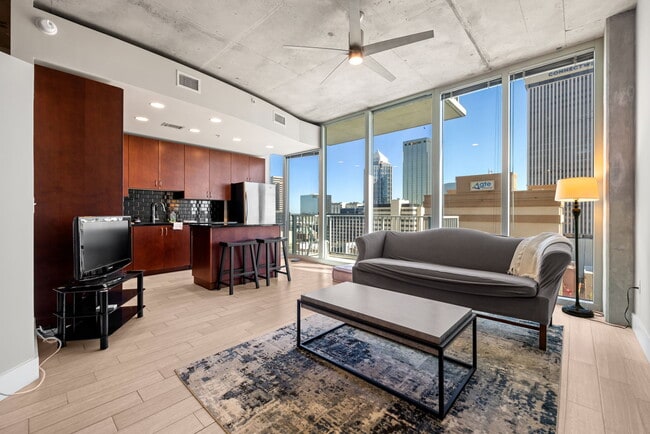 Photo - 777 N Ashley Dr