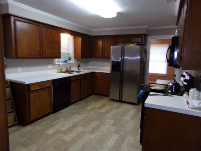 Photo - 125 W California St