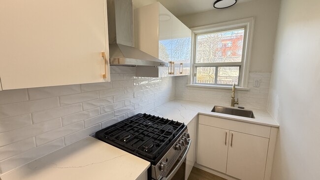 Photo - 6921 Barker St Unité 3