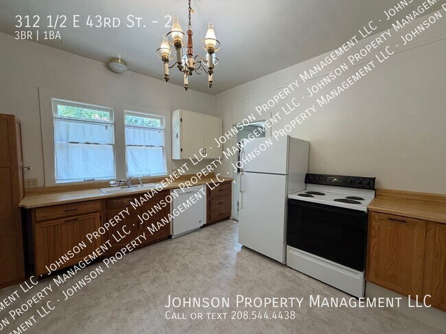 312 1/2 E 43rd St.-2