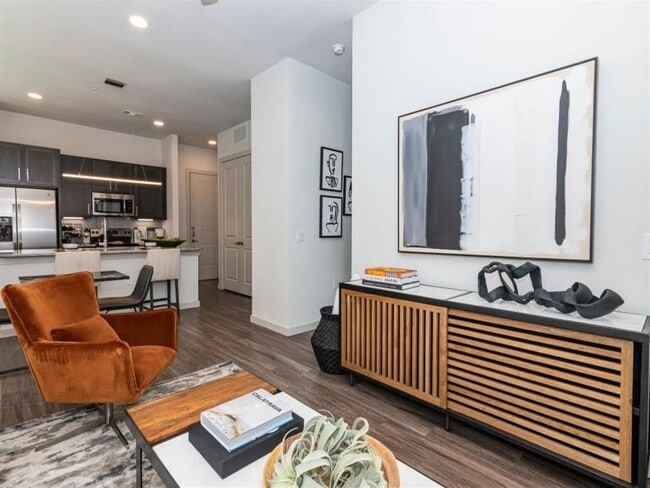 Photo - Magnolia on the Green