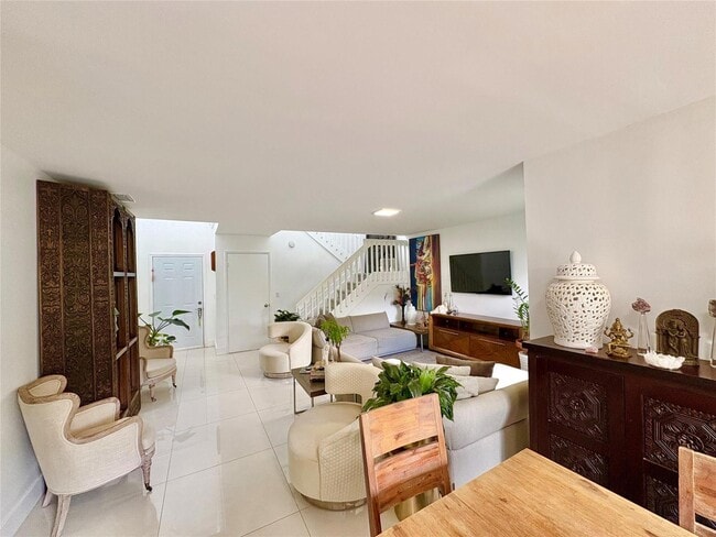 Photo - 4832 Grapevine Way