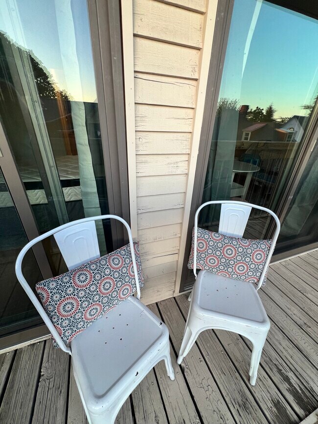 Photo - 37 S Williams St Unit Hill Gardens