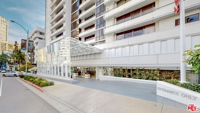 Building Photo - 10660 WILSHIRE Unit 3858585 Rental