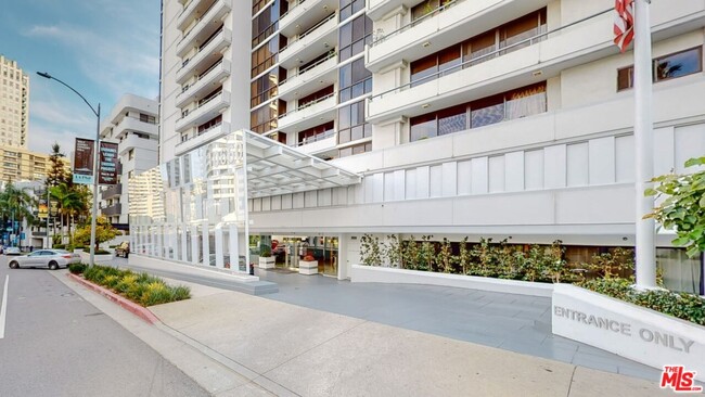 Building Photo - 10660 WILSHIRE Unit 0309 Rental