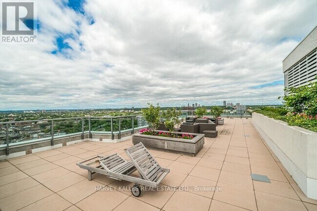 Photo - 736 Spadina Ave. Unité 1306