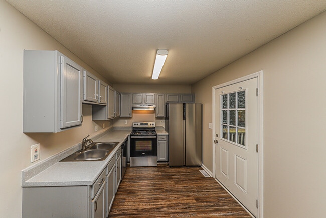 Photo - Fantastic 3bd/2ba home! Let yourself in!
