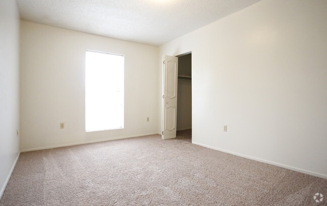 2BR/1BA -825SF