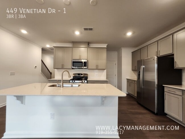 Photo - 449 Venetian Dr