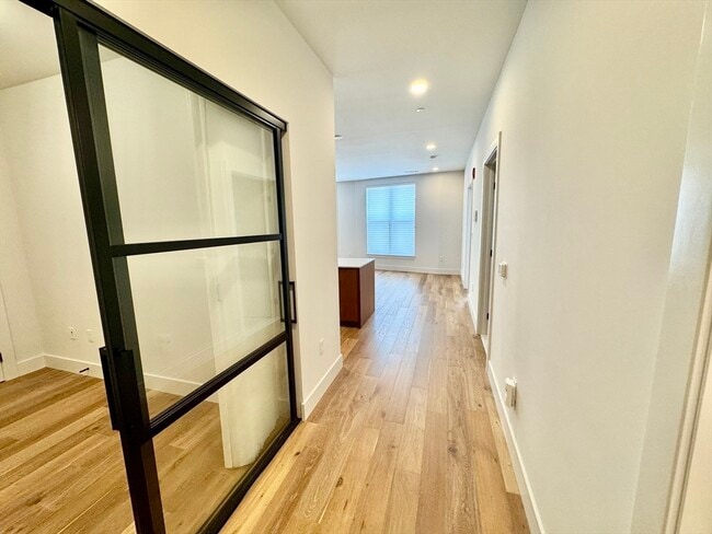 Photo - 566 Columbus Ave Unit 406