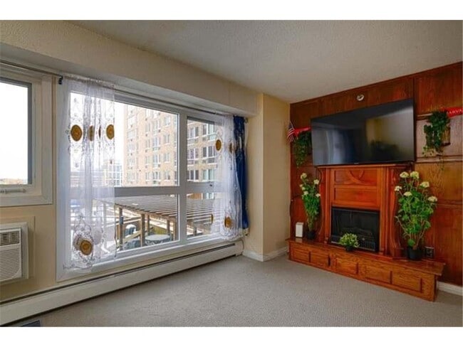 Photo - 433 S 7th St Unit 1613