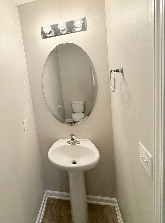 Photo - Beautiful 2-Story Home - Magnolia Bend