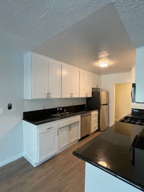 Building Photo - 1284 Havenhurst Dr Unit 110