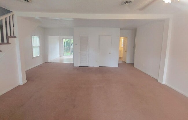 Photo - 431 Seaboard Ave