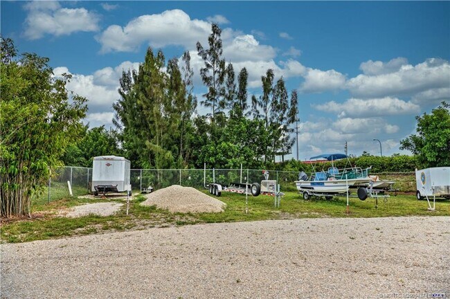 Photo - 8164 SE Croft Cir Unit B7