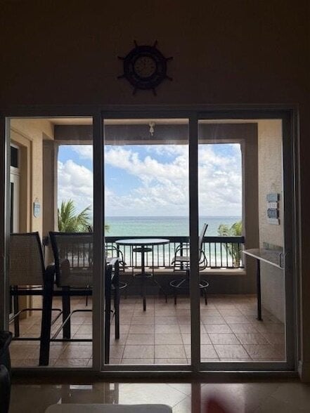 Building Photo - 4444 El Mar Dr Unit 3404