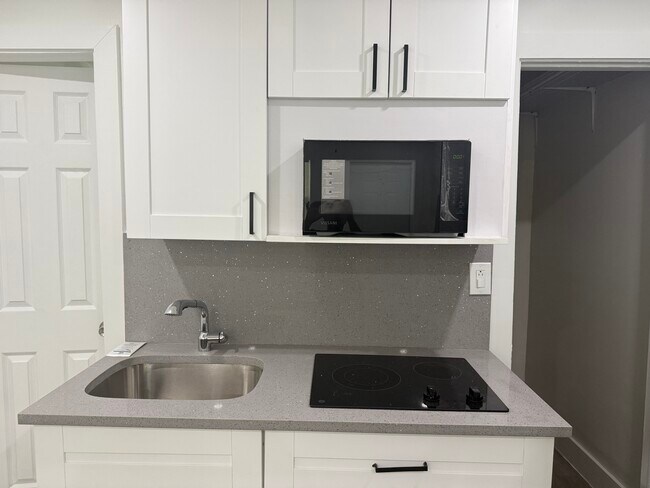 Photo - 2500 Franklin Dr Unit Private Studio