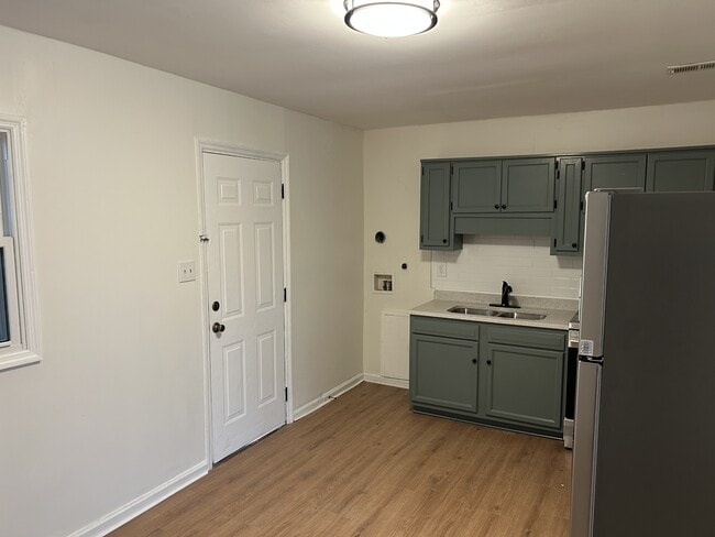 Photo - 2205 Evans Ave NW