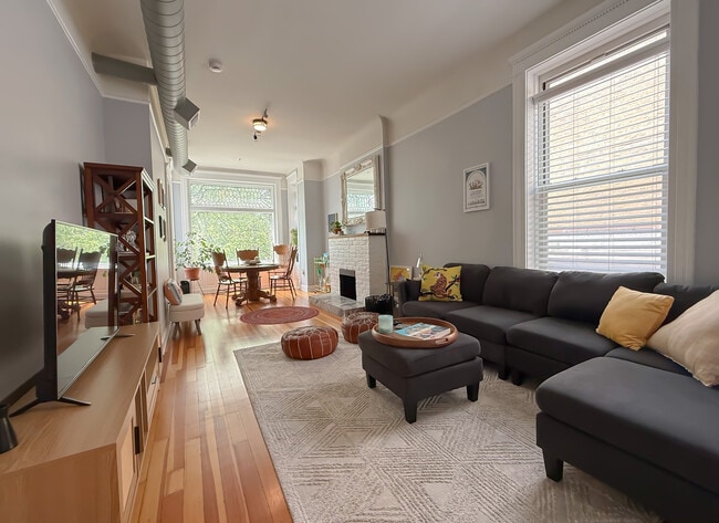 Photo - 1539 N Wells St Unit 3