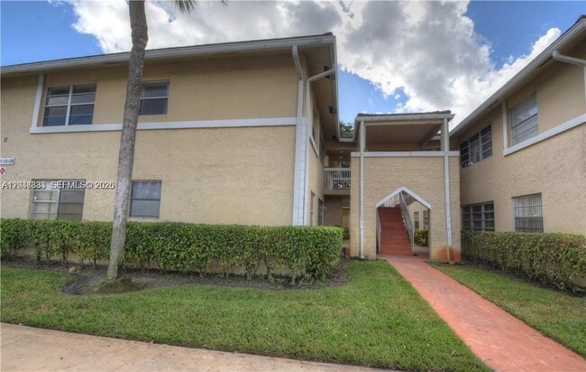 Photo - 10116 Twin Lakes Dr Unit 11-C