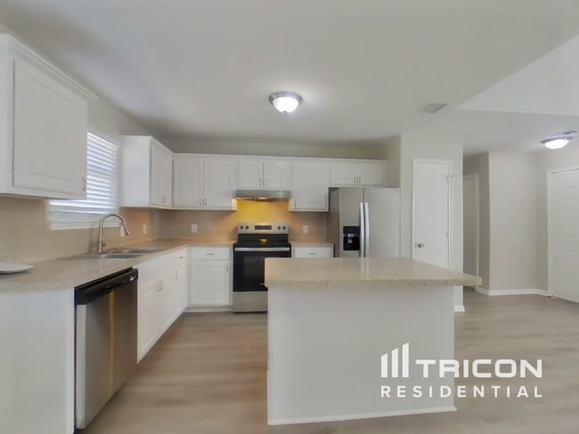 Photo - 16295 Hidden Deer Ln