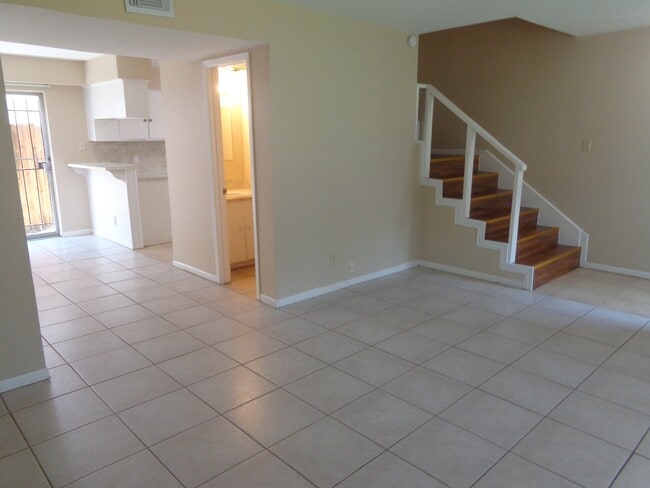 Photo - SPRING BRANCH TOWNHOME