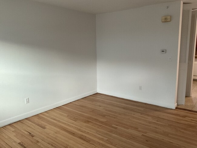 Photo - 16 Lawton Rd