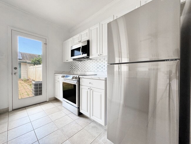 91-1015-1015 Keoneula Blvd