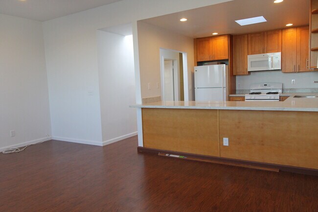 Photo - EPIC REA - Top Floor Unit - Panoramic View...