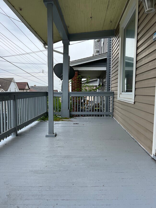 Front deck