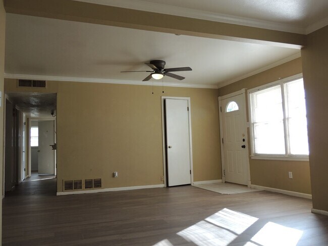 Photo - 1813 Petroleum Dr