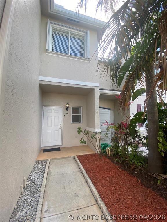 791 NW 42nd Pl