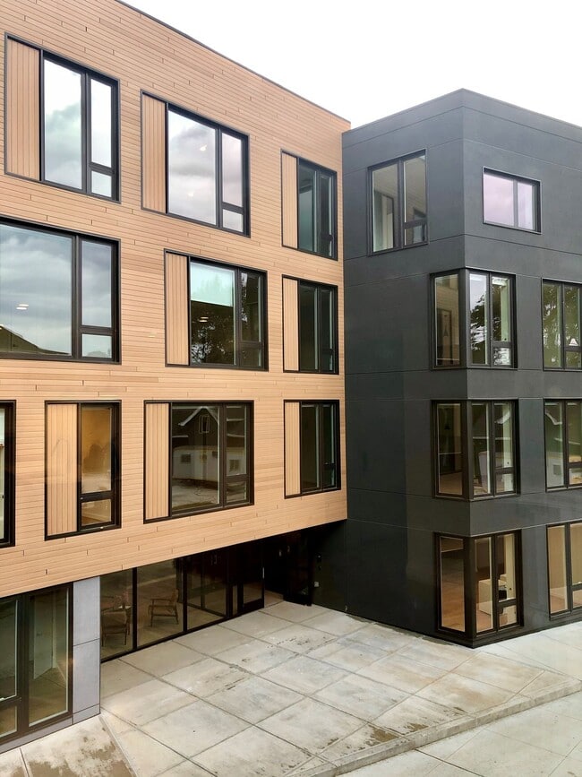 Whitney Modern Apartments New Haven, CT