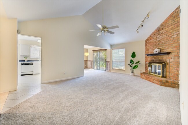 Photo - 1927 Ash Meadow Dr