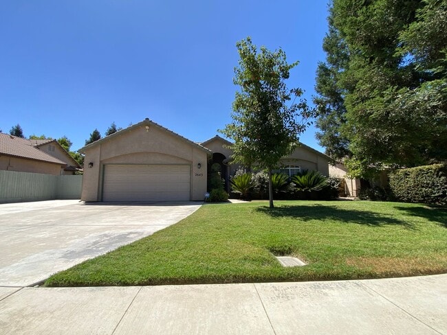 Building Photo - NW Visalia home coming soon!