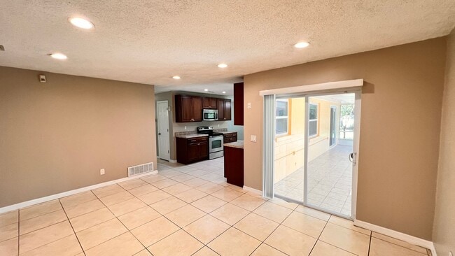 Photo - Beautiful 4 Bedroom 2 Bath Home!