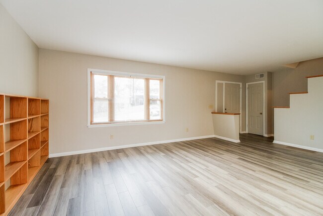 Photo - 2480 Sylmar Ct