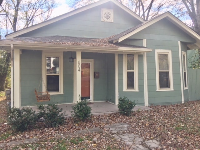 2BR/1BA Pet-friendly Home - 604 Watauga Ave Rental