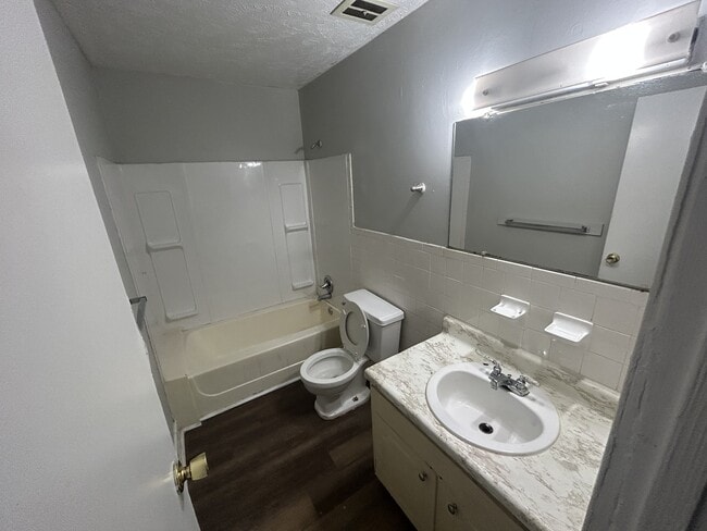 Photo - 3210 Tallywood Dr